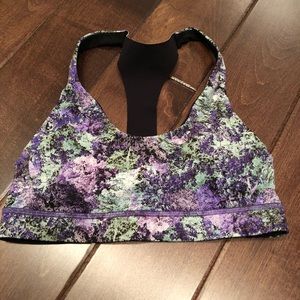 Lululemon sports bra Size 6